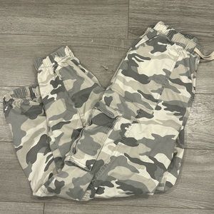 Camo cargo pants/ joggers